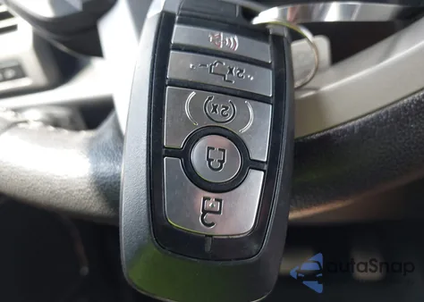 2020 Ford F-250 Lariat from USA, damaged, VIN 1FT7W2B66LED82441